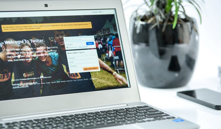Błędy w komunikacji w social mediach – jak ich unikać?