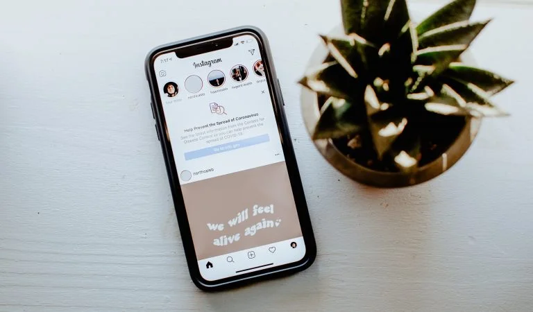Tworzenie InstaStories – jak dodać tło?