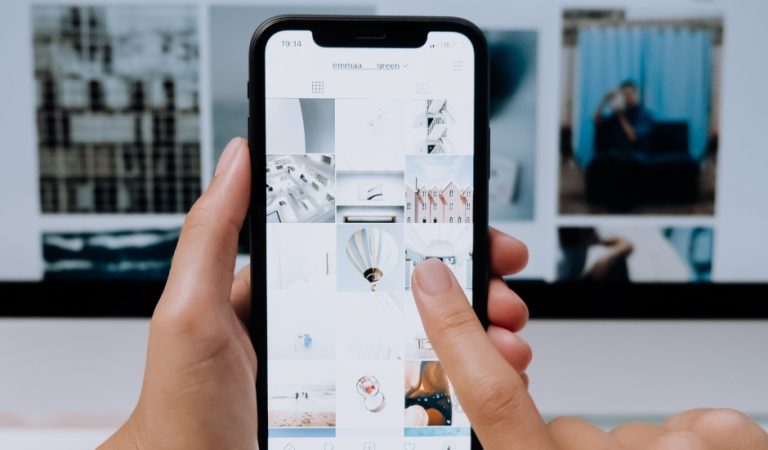 Jak dodać post na Instagramie?