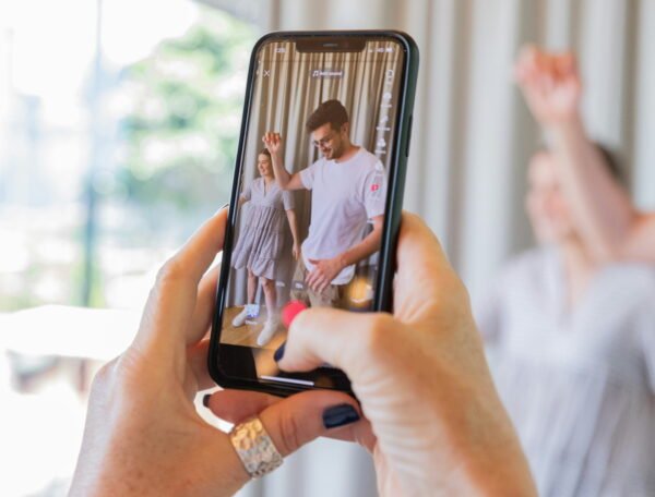 angażujące treści